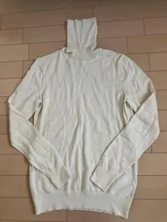 UNIQLO ハイネック　長袖　L