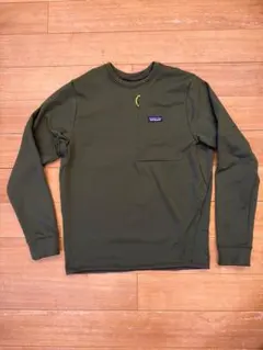 極美品 1回着用 パタゴニア R1サーマル・クルー M パイングリーン PNGR