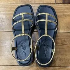 美品　ルタロン Wストラップサンダル ゴールド　厚底 23.5㎝
