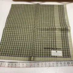 ピエールバルマン　チェック柄ハンカチ　44×44