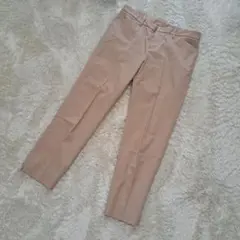 美品☆UNIQLO ベージュ センタープレスパンツ