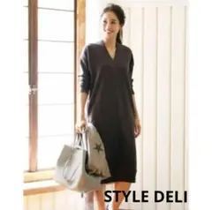 STYLE DELI Vネック ワンピース ネイビー 七分袖 春夏　ストレッチのサムネイル