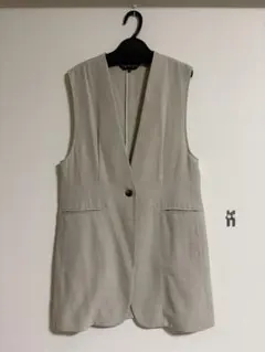 ☆INDIVI☆ベージュノーカラーベスト38サイズ