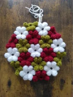 新商品❣️♡ふんわりモコモコ可愛いクリスマスカラーのお花のポットマット♡