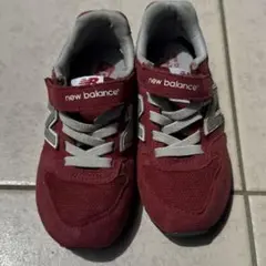 new balance スニーカー 17.5cm 赤