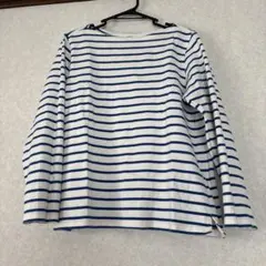 ユニクロ ボーダーTシャツ 青