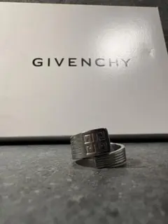 Givenchyリング24号前後