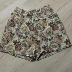 花柄 ショートパンツ