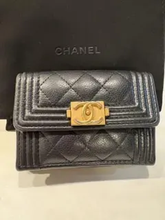 正規品 CHANEL ボーイシャネル　キャビアスキン　三つ折り