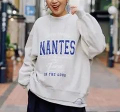 ニコアンド[be with M]Misayo立体ロゴプルオーバー