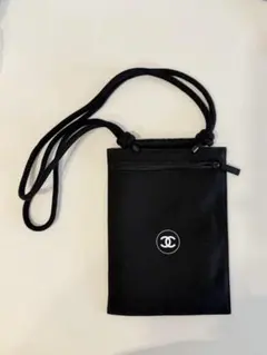 CHANEL スマホショルダー　パスポートケースブラック ノベルティ