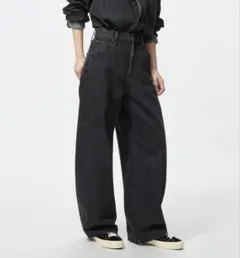 【美品】ユニクロ バギーカーブジーンズ 24 黒 ダークグレー デニム メンズ