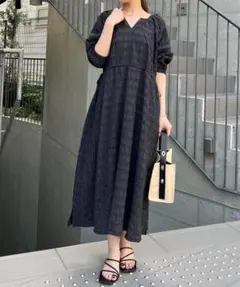 【¥9900/完売品】un dix cors ウエスト絞りリップルワンピースのサムネイル