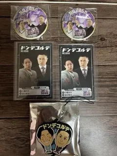 ドンデコルテ ステッカー アクリルキーホルダーセット - メルカリ