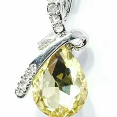 天使の大粒涙 ドロップ型ネックレス