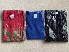 Tシャツ　赤青半袖、黒長袖