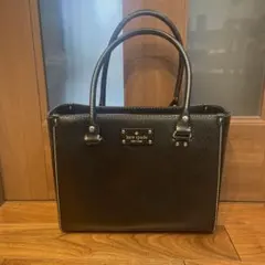 A4対応　ケイトスペード　トートバック