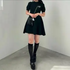 アンミール　半袖ワンピース　黒のサムネイル