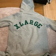 XLARGE ボタン付きフードパーカー サイズSmall グレー