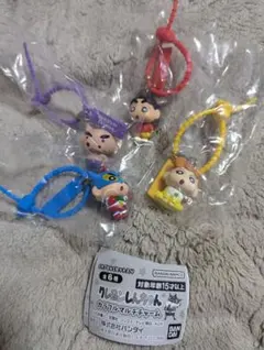 ✳クレヨンしんちゃん✳カラフルマルチチャーム✳4種✳
