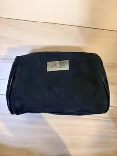 MARY QUANT ブラックポーチ フラワーモチーフ
