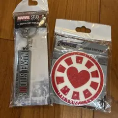 MARVEL メタルキーホルダー ラバーステッカー 2点セットのサムネイル