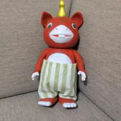 年代物　希少　犬のぬいぐるみ エプロン付き マスコット　貯金箱 年代物 希少 犬のぬいぐるみ エプロン付き マスコット 貯金箱 - メルカリ