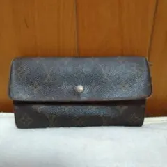 【本日限定セール】Louis Vuitton 二つ折り財布 ブラウン