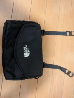 THE NORTH FACE メッセンジャーバッグ ブラック　マップケース登山のサムネイル