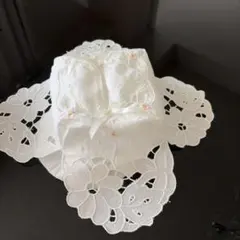 刺繍とレースのティッシュボックスカバー