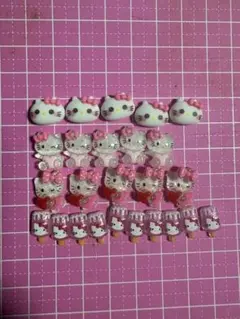 ハローキティ ネイルパーツ バラ売り⭕️