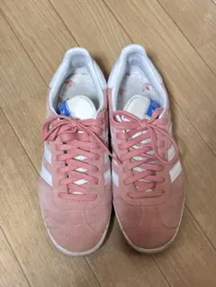 adidas gazelle ピンク
