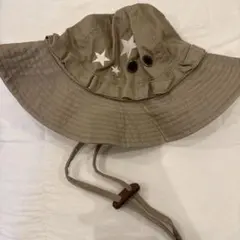 petit main ベージュ 星刺繍 ハット 50