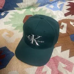 Calvin Klein Jeans ダークグリーンキャップ