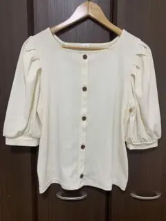ハニーズ　Tシャツ　カットソー