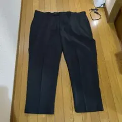 ユニクロ　感動パンツ　ウルトラライト　ブラック　ウエスト100cm