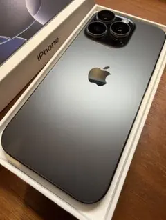 【美品】iPhone 16 Pro 512GB ブラックチタニウム