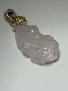 【天然石】ローズクォーツ 龍亀（ロングイ）ペンダントトップ ワイヤーアート