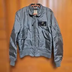 Item thumbnail for item 6340cae9-8e58-4b40-8815-0bf73b3c5097