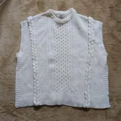 earth music&ecology ケーブル編み ニットベスト