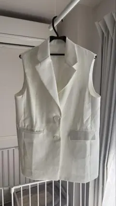 2026年最新】白ベストの人気アイテム - メルカリ