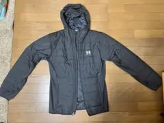 Under Armour ブラックダウンジャケット SM/P/CH