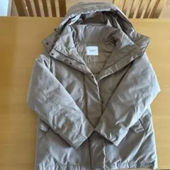 ベージュ ダウンジャケット アーバンリサーチドアーズ