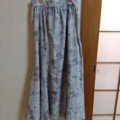 花柄ロングフレアスカート グレー（Te chichi TERRASSE）のサムネイル