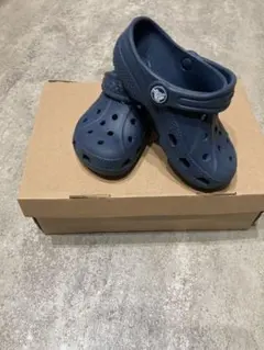 Crocs ネイビー サンダル　新品未使用