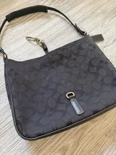 Coach ブラック ショルダーバッグ