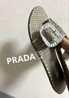 PRADA メタリック 編み込み フラット サンダル ゴールド - メルカリ