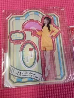 真中まな　アクスタ　昭和衣装　ジロジロ有吉　セット 真中まな アクスタ 昭和衣装 ジロジロ有吉 セット - メルカリ