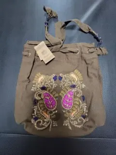 MALAIKA ブラウン刺繍ショルダーバッグ定価5,900円のサムネイル