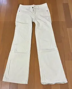 ベージュ フレアパンツ ボタン付き